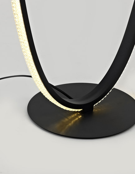 NAGER Decorative Floor Lamp | Lámparas de pie | NOVA LUCE