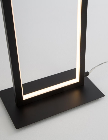 WENNA Decorative Floor Lamp | Lámparas de pie | NOVA LUCE