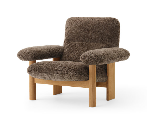 Brasilia Lounge Chair | Natural Oak | Sheepskin, Root | Armchairs | Audo Copenhagen
