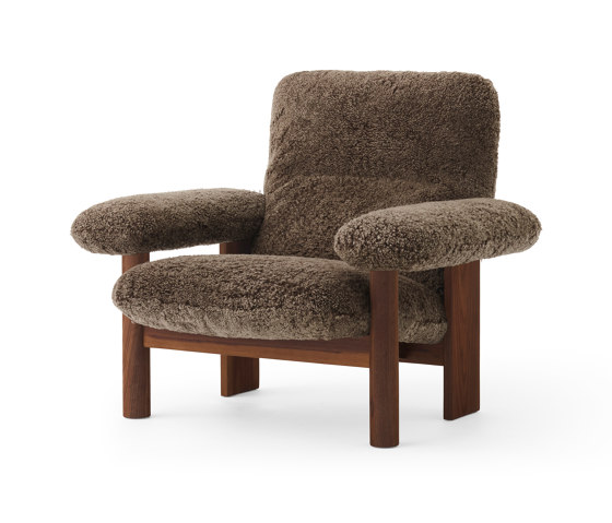 Brasilia Lounge Chair | Walnut | Sheepskin, Root | Poltrone | Audo Copenhagen