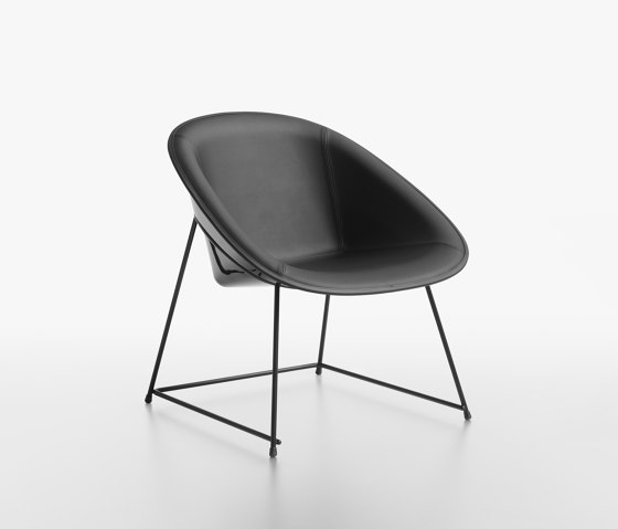 Cup lounge chair | Sessel | Plank