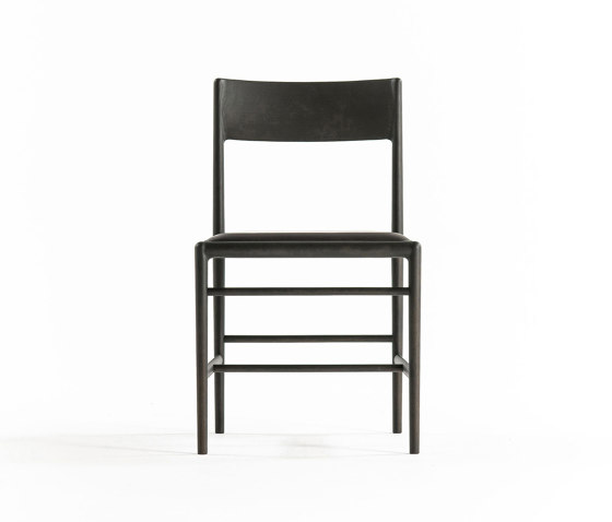 A chair on the vertical axis | Chaises | Time & Style