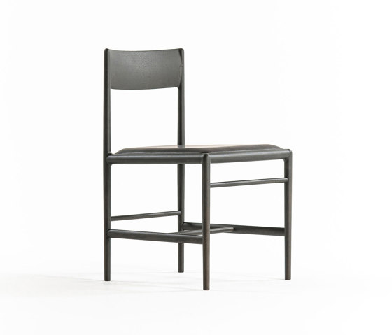 A chair on the vertical axis | Stühle | Time & Style