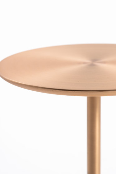 Priest’s side table | Tables d'appoint | Time & Style