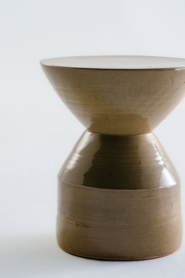Stoneware sculpture | Hocker | Time & Style