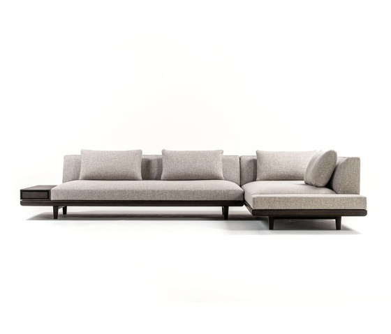 The horizon of the floating layer | Sofas | Time & Style