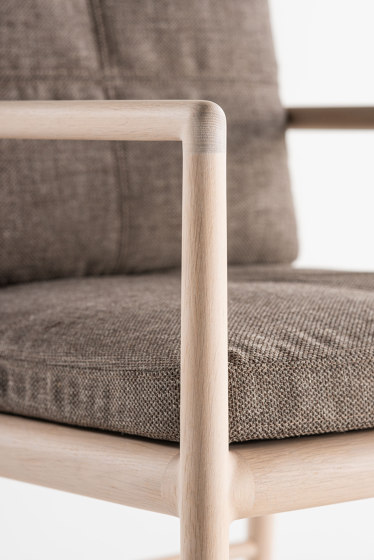 The sensitive comfortable armchair | Sillas | Time & Style