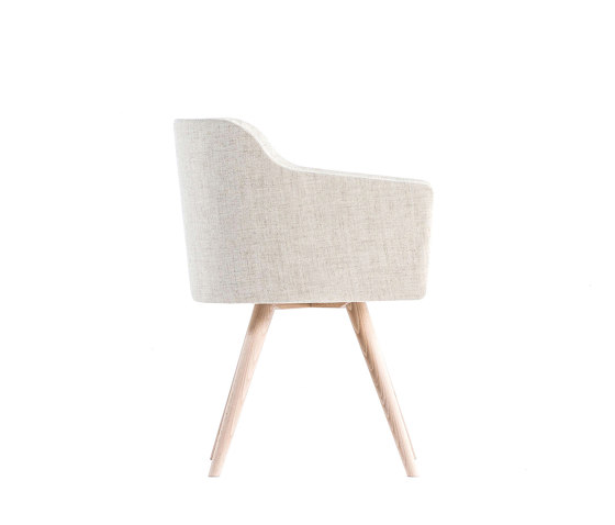 The shell chair – wood legs | Sedie | Time & Style
