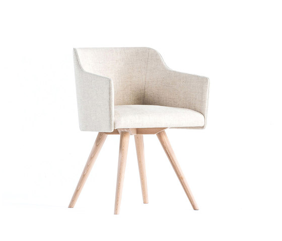 The shell chair – wood legs | Sillas | Time & Style