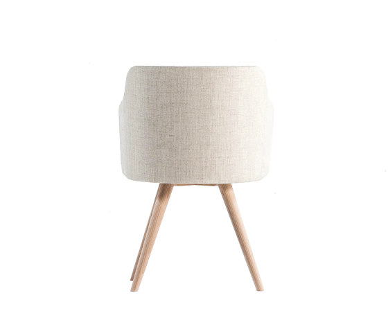 The shell chair – wood legs | Sillas | Time & Style