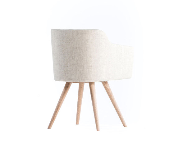 The shell chair – wood legs | Stühle | Time & Style