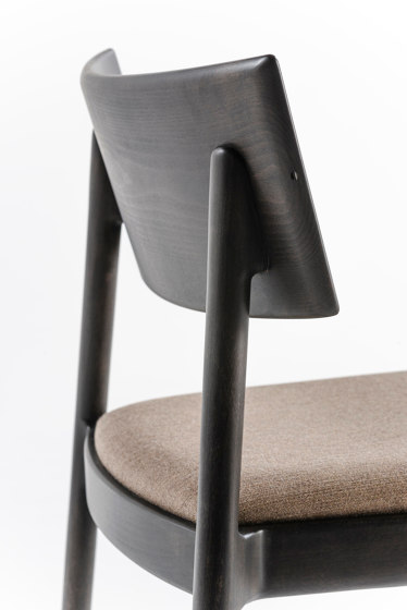 The stacking light chair | Sillas | Time & Style