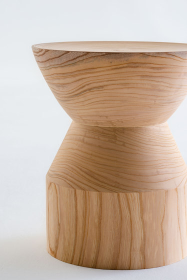 Zelkova wood sculpture | Tabourets | Time & Style
