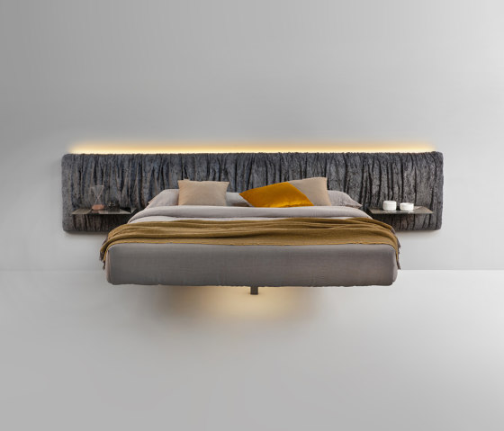 Supersalone Limited Edition | Fluttua Replis Bed | Beds | LAGO