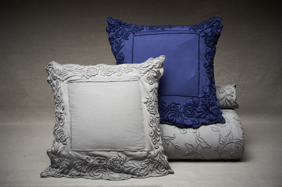 Dune merveille Embroidered cushion | Kissen | Mastro Raphael
