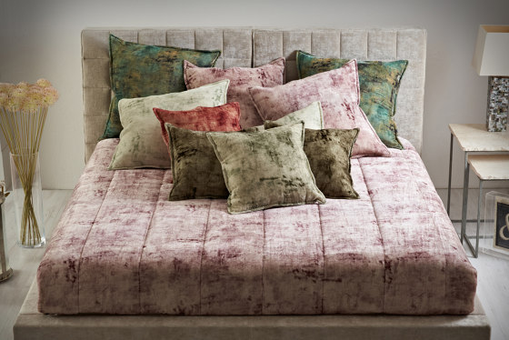 Tiziano Quilted bedspread in plain velvet | Bettdecken | Mastro Raphael