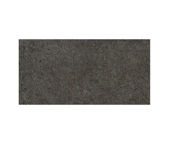 Boost Stone Tarmac 30x60 Grip | Piastrelle ceramica | Atlas Concorde