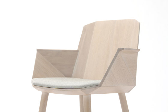 Colour Wood Armchair | Stühle | Karimoku New Standard