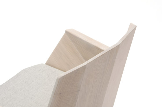 Colour Wood Armchair | Sillas | Karimoku New Standard