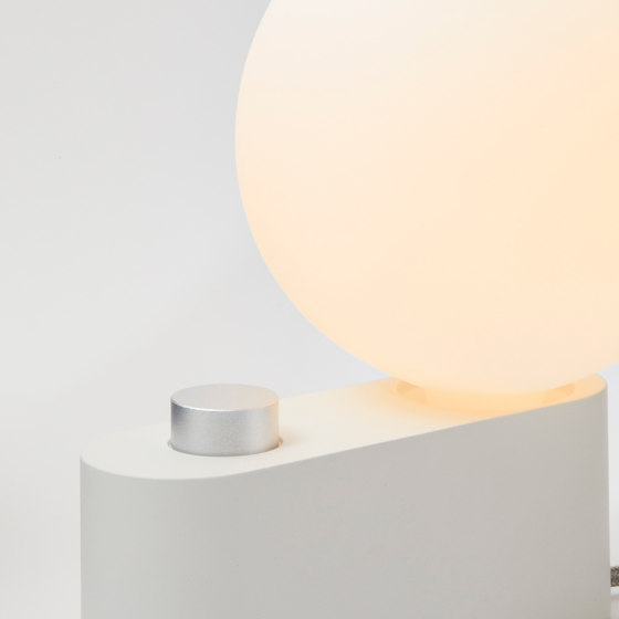 Alumina Table Lamp Chalk with Sphere IV | Table lights | Tala