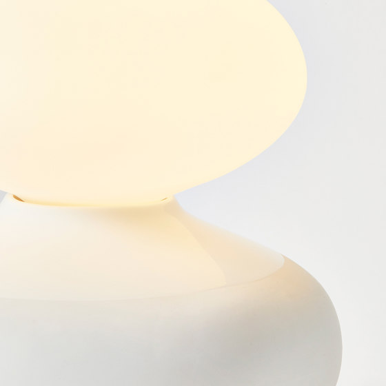 David Weeks Reflection Oval Table Lamp EU | Table lights | Tala