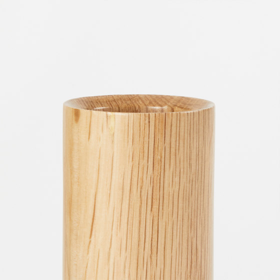 Knuckle Table Lamp Oak with Sphere IV Bulb EU | Lampade tavolo | Tala