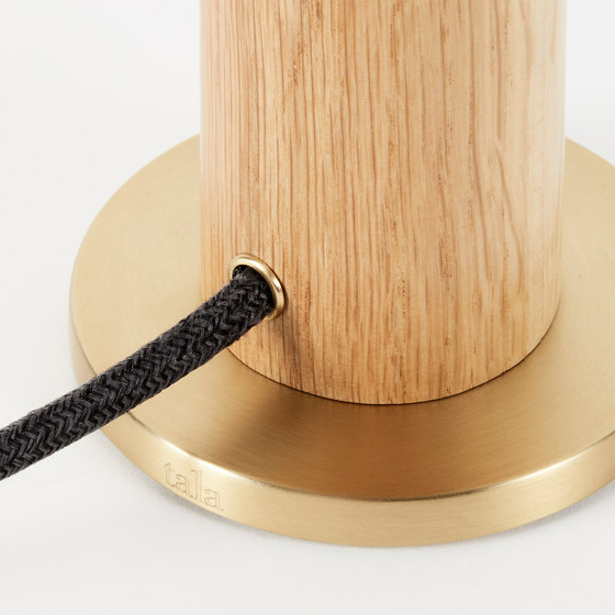 Knuckle Table Lamp Oak with Voronoi-I Bulb EU | Lampade tavolo | Tala