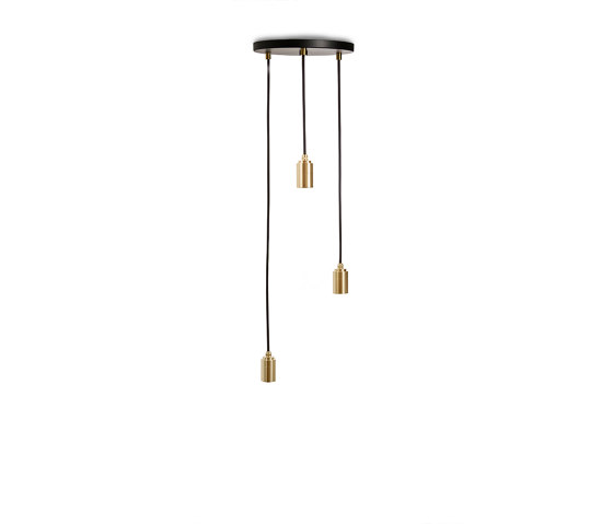Brass Triple Pendant Black Canopy | Lámparas de suspensión | Tala