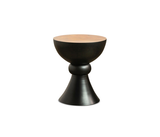 Caliz Table | Side tables | Costantini