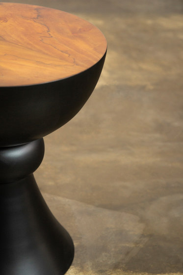 Caliz Table | Tavolini alti | Costantini