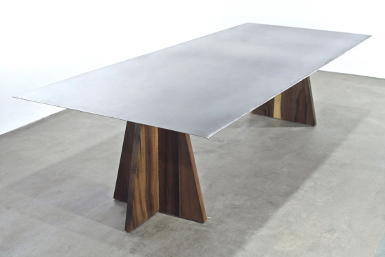 Fierro Table | Dining tables | Costantini