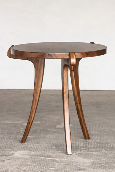 Uccello Table | Side tables | Costantini