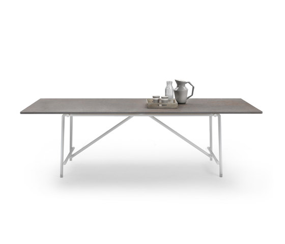 Any Day outdoor dining table | Esstische | Flexform