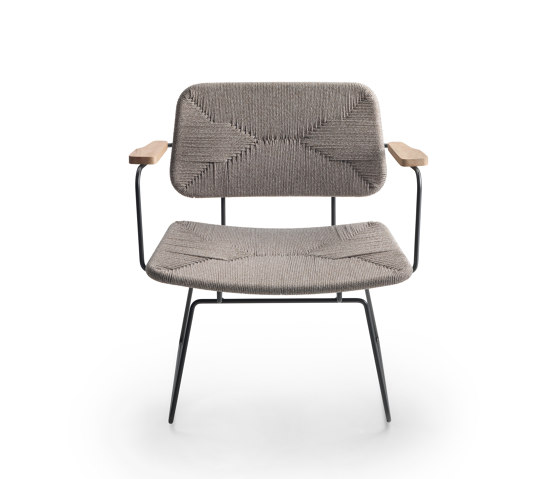 Echoes Outdoor armchair with armrests | Poltrone | Flexform