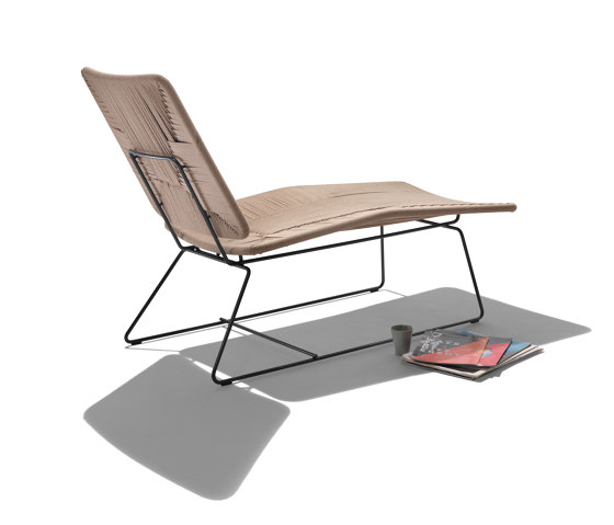 Echoes Outdoor chaise longue | Chaise longue | Flexform