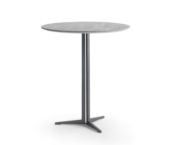 Fly Outdoor small high table | Mesas altas | Flexform