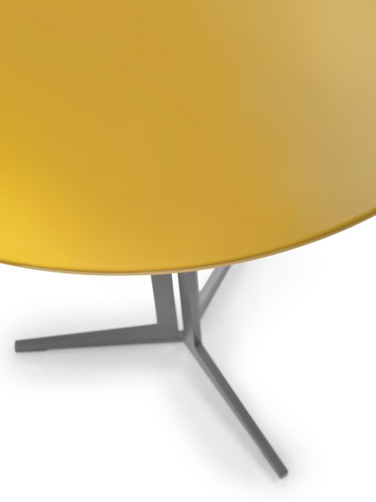Fly small high table | Tavoli alti | Flexform