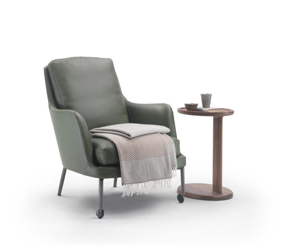 Marley armchair metal/wood structure | Poltrone | Flexform