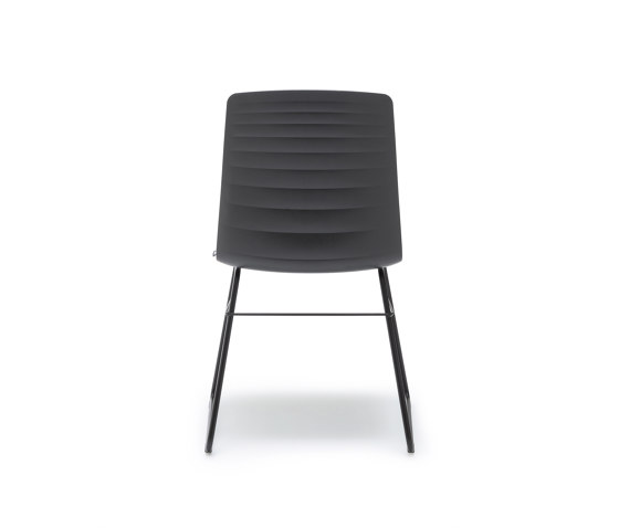freistil 118 | Chairs | freistil