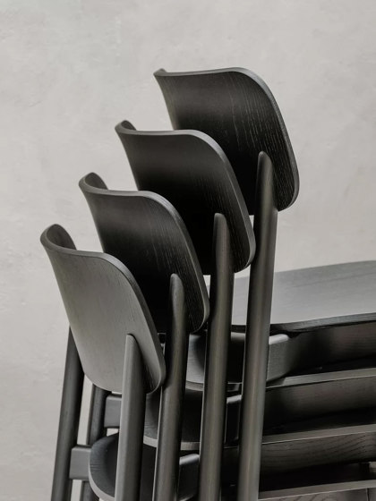 Oiva S370 | Chairs | lapalma