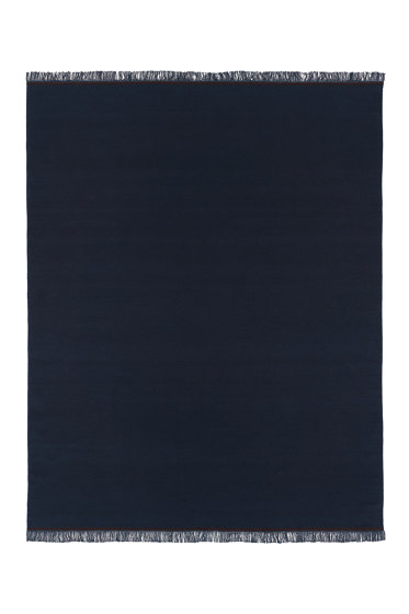 Flatweave - A single ply bilberry | Rugs | REUBER HENNING