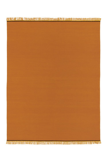 Flatweave - A single ply saffron | Tapis / Tapis de designers | REUBER HENNING
