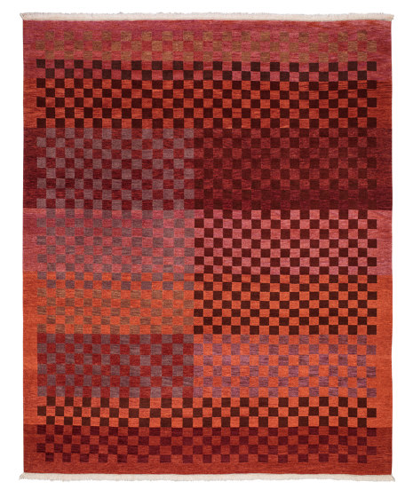 Traditional - Carré rouge | Rugs | REUBER HENNING