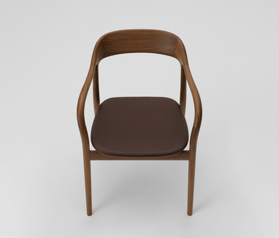 Tako Armchair (cushioned) | Chairs | MARUNI