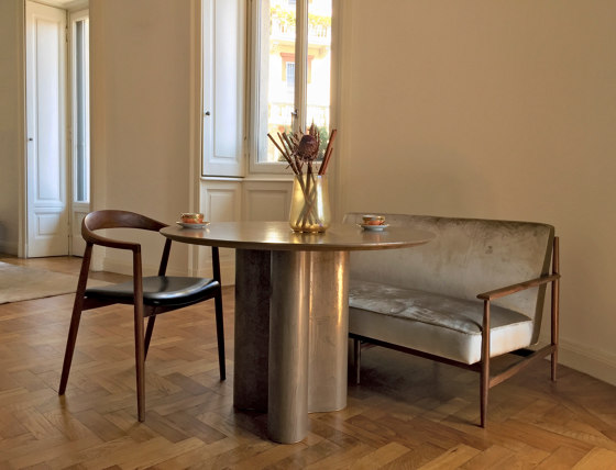 Giorgia table in liquid bronze | Dining tables | mg12