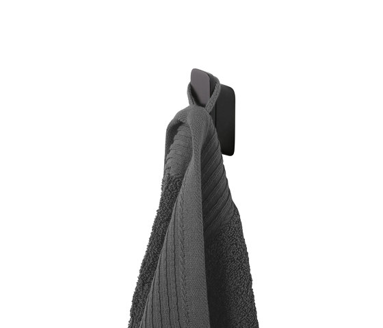 Shift Black | Crochet Porte-Serviette Médium Noir | Porte-serviettes | Geesa