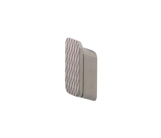 Shift Brushed Stainless Steel | Towel Hook Medium With Triangle Pattern Brushed Stainless Steel | Towel rails | Geesa