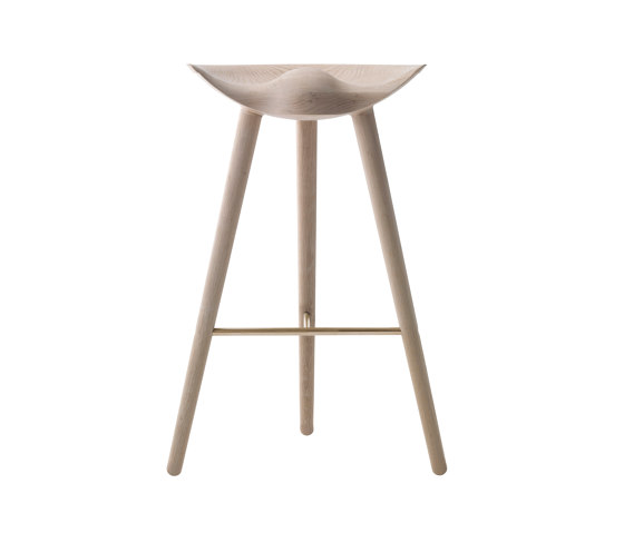 ML42 Bar Stool, Soap Treated Oak/Brass | Bar stools | Audo Copenhagen