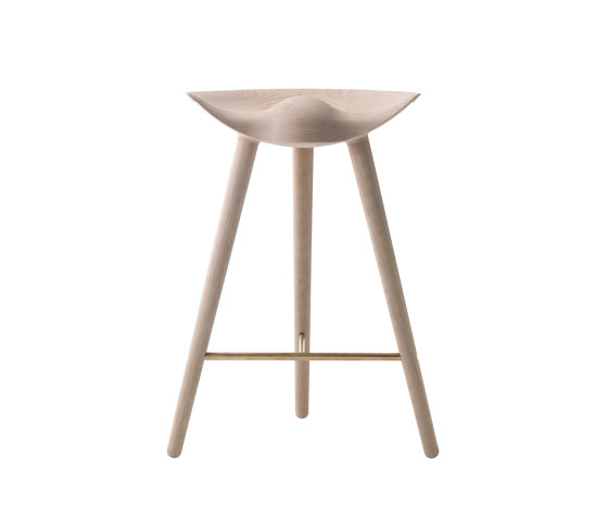 ML42 Counter Stool, Soap Treated Oak/Brass | Counter stools | Audo Copenhagen