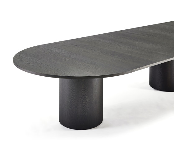Kami Oval 2 | Dining tables | Arco